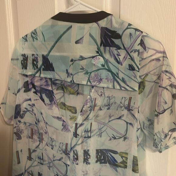 BCBGenerationFloral Sheer  Blouse  NWT  Small - Picture 7 of 11